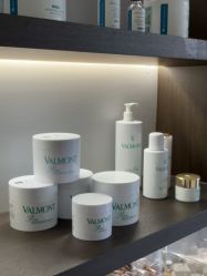 -Yuri尤里高定美肤中心