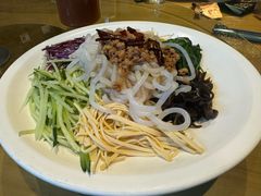 -山楂树融合菜餐厅