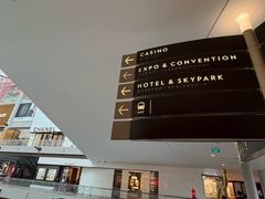 -滨海湾金沙购物商场