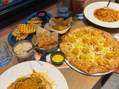 -必胜客(上海华谊新所店)