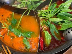 -萍姐火锅·公路夜市(武汉首店)