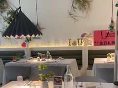 -春树下·树屋花房西餐厅(罍街AS1980店)