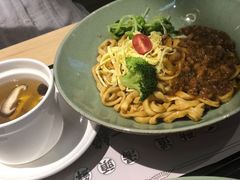 瑶柱卤肉干拌面-陳八两面家(滨江天街店)