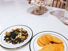-金私燕鲜炖燕窝(万达店)