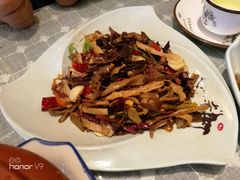 -小厨子私房菜·云南美食店