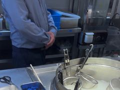 -牛吃草牛肉面(甬港南路店)