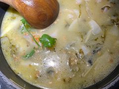 -九锅一堂酸菜鱼(新南凯德直营店)