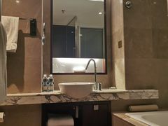 -上海龙之梦万丽酒店