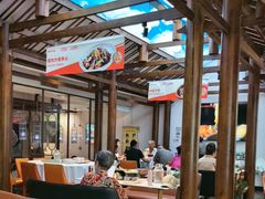 -阿瓦山寨·湘菜现炒·剁椒鱼头王(咸阳总店)