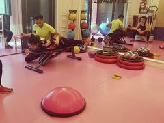 -思迈威健身(积玉桥万达店)