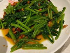 果仁菠菜-蛙蛙叫干锅年代(簋街总店)