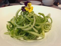 炝拌鲍芹-金海华·悦食东方(苏州中心商场店)