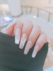 -Lilly.chow美甲美睫