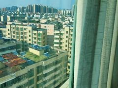 -华海酒店(茂名高铁站店)