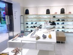 -hotwind热风(世纪东方广场店)