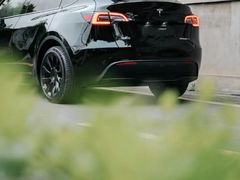 -TESLA 特斯拉(上海太古汇体验店)