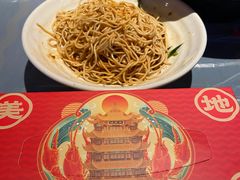 -肥肥虾庄·金牌油焖大虾(杨园滨江时代walk店)