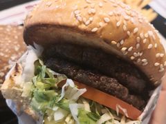 -The Habit Burger Grill 哈比特汉堡(复兴soho店)
