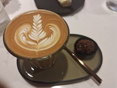 -潮一不贰·法式甜品·生日蛋糕·西式简餐(外滩店)