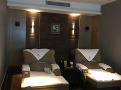 -金色印象·4K影院式足体养生(杨家坪西郊店)