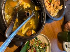 -云海肴·汽锅鸡·云南菜(天山百盛优客店)