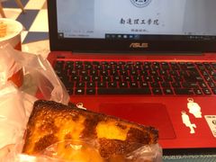 -85度C(生甜甜圈研究工坊·上海平凉店)