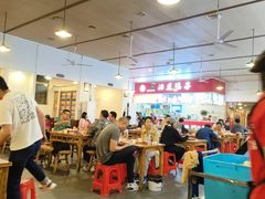 -冶建镜子·老南昌大排档·江西虾王(总店)