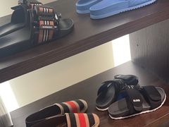 -东荟城名店仓