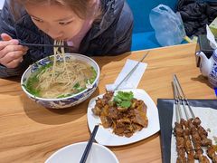 -西部马华清真兰州牛肉面·烧烤夜市(三里河店)