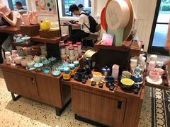 零售区-星巴克臻选(广州沙面店)