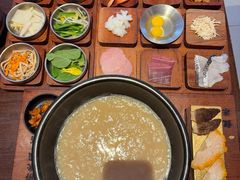 -银米·云南传统过桥米线(双廊黑金冠店)