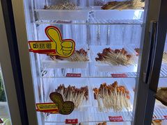 -马路边边麻辣烫(世纪金源店)