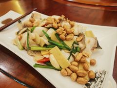 -东馆和天下特色餐饮(工农店)