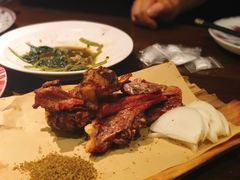 馕坑烤羊排-天山醉美·新疆餐厅(富华里店)