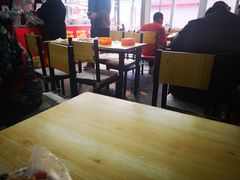 大堂-大江麻辣拌(石油学院店)