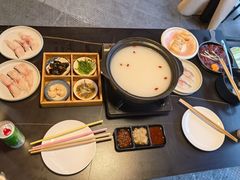 -牛牛和牛海鲜粥底火锅(长虹国际城店)