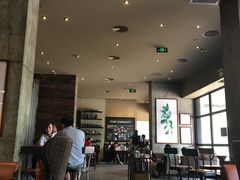 大堂-星巴克(深圳宝安泰华店)