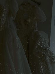 点击看大图 -曼青婚纱礼服馆