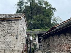 -高荡千年布依古寨旅游景区