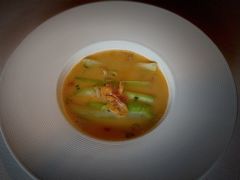 龙虾汤浸苹果丝瓜-三号黄浦会Canton Table