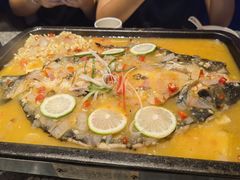 -里岛烤鱼(东港凯虹广场店)