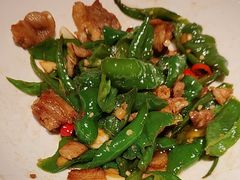 -鱼鲜饭香·招牌汽锅剁椒鱼头王