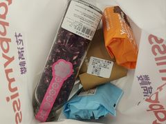 -HappyMiss花满楼·鲜花饼·鲜花茶·伴手礼(上海环球港店)