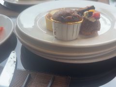 -大中华希尔顿酒店-念自助餐·嗨啤·小龙虾