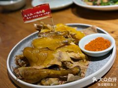 -头上红煨盐鸡·非遗院子餐厅