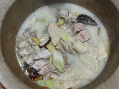 湖团鱼-滇香肴·云南菜蒸汽石锅鱼(云南北路店)