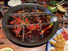 -周小明火锅(黑金冠社区店)