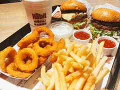 -The Habit Burger Grill 哈比特汉堡(复兴soho店)