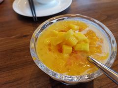 杨枝甘露-十二悦厨·茶餐厅(比斯特上海购物村店)