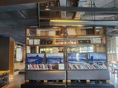 面包甜点陈列柜-3W咖啡(国家软件园店)